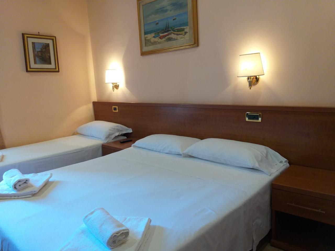רומא Alex City Inn III מראה חיצוני תמונה