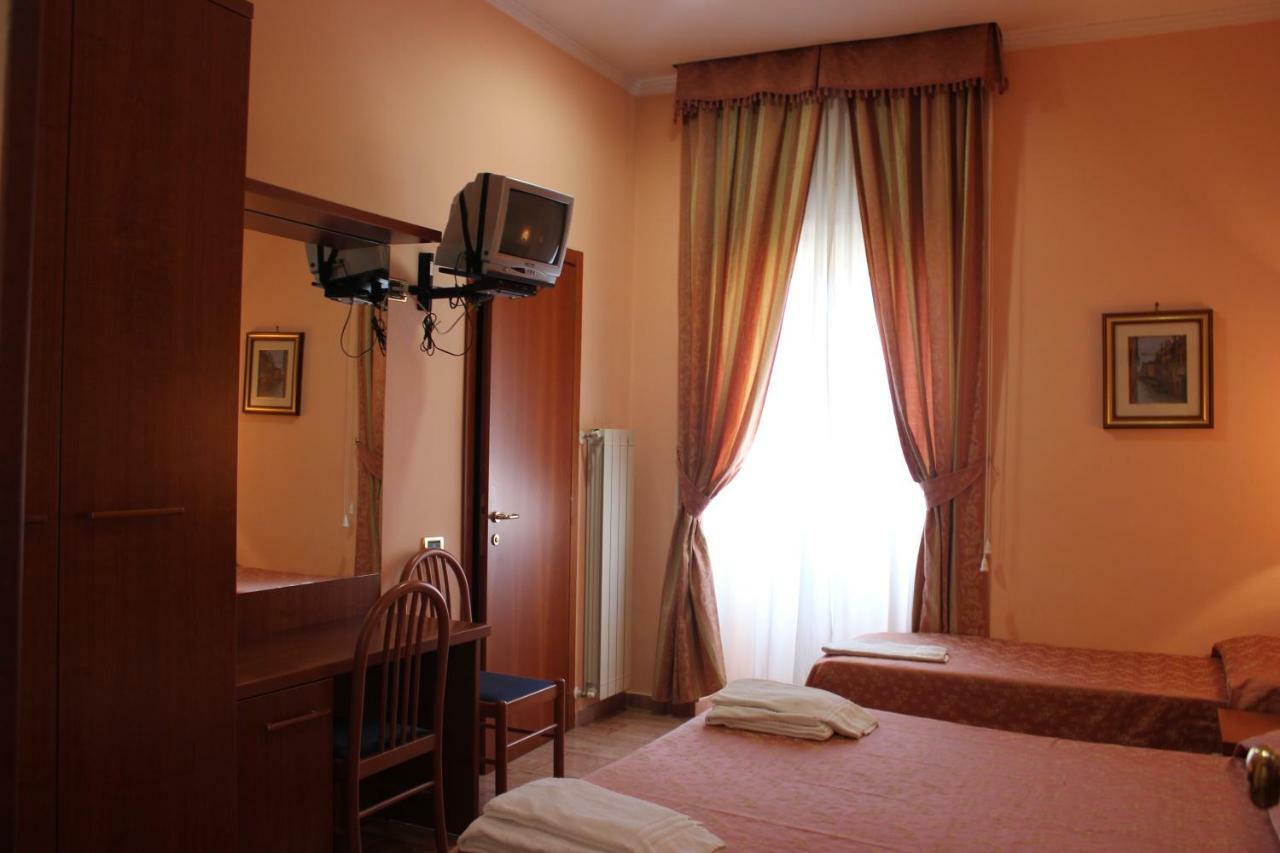 רומא Alex City Inn III מראה חיצוני תמונה
