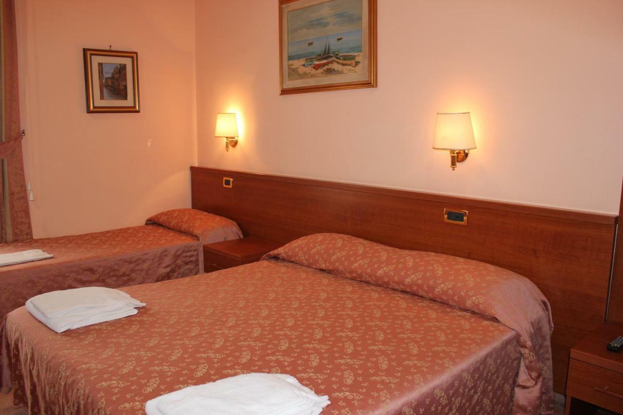 רומא Alex City Inn III מראה חיצוני תמונה