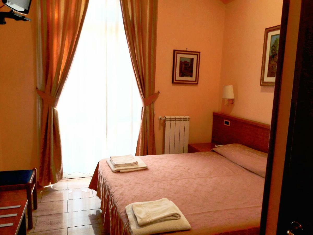 רומא Alex City Inn III מראה חיצוני תמונה